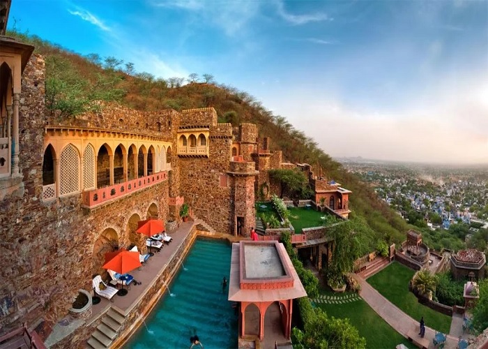 Delhi Neemrana Same Day Tour