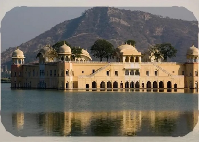 Golden Triangle Tour with Mandawa