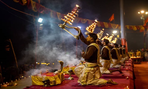 Varanasi – Ghats, Temples & Ganga Aarti