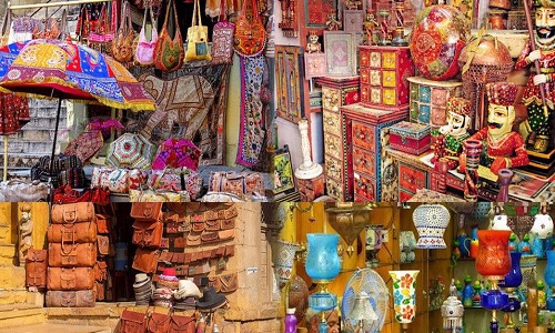 04:00 PM – Local Market Visit (Optional)