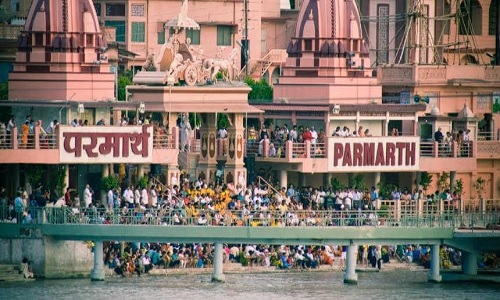 03:30 PM – Visit Parmarth Niketan Ashram