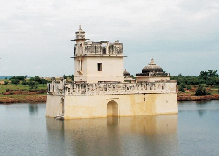 Rani Padmini Palace